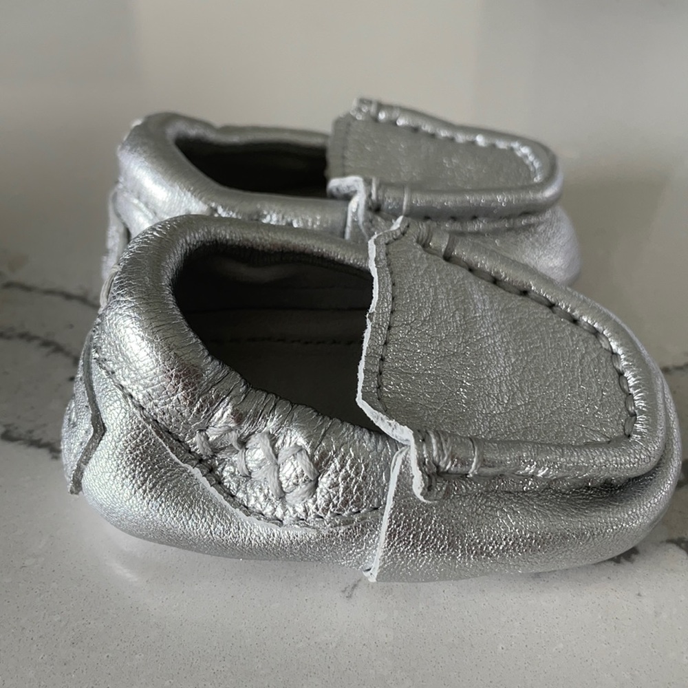 UGG Crib metallic shoes for baby